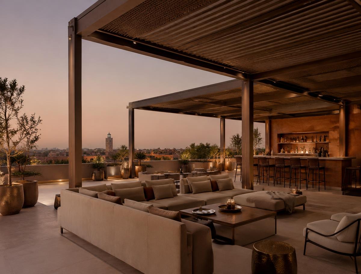 Toit-terrasse d'hôtel avec pergolas au crépuscule (image illustrative)